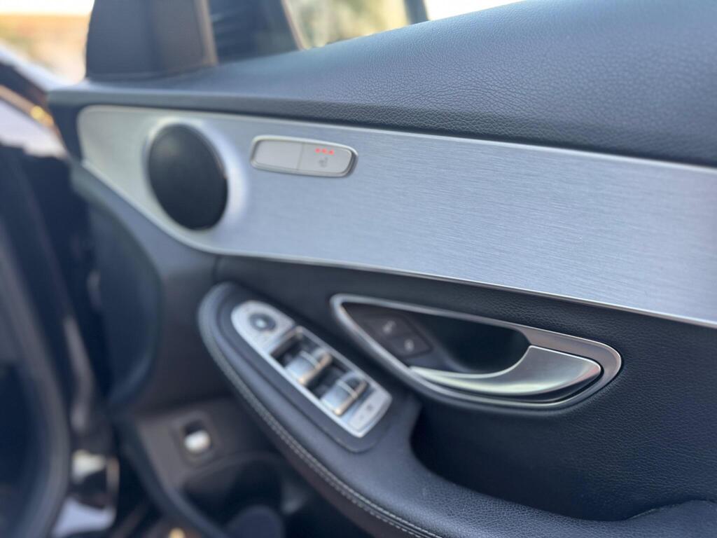 
								2018 Mercedes-Benz C Class Automatic Diesel full									