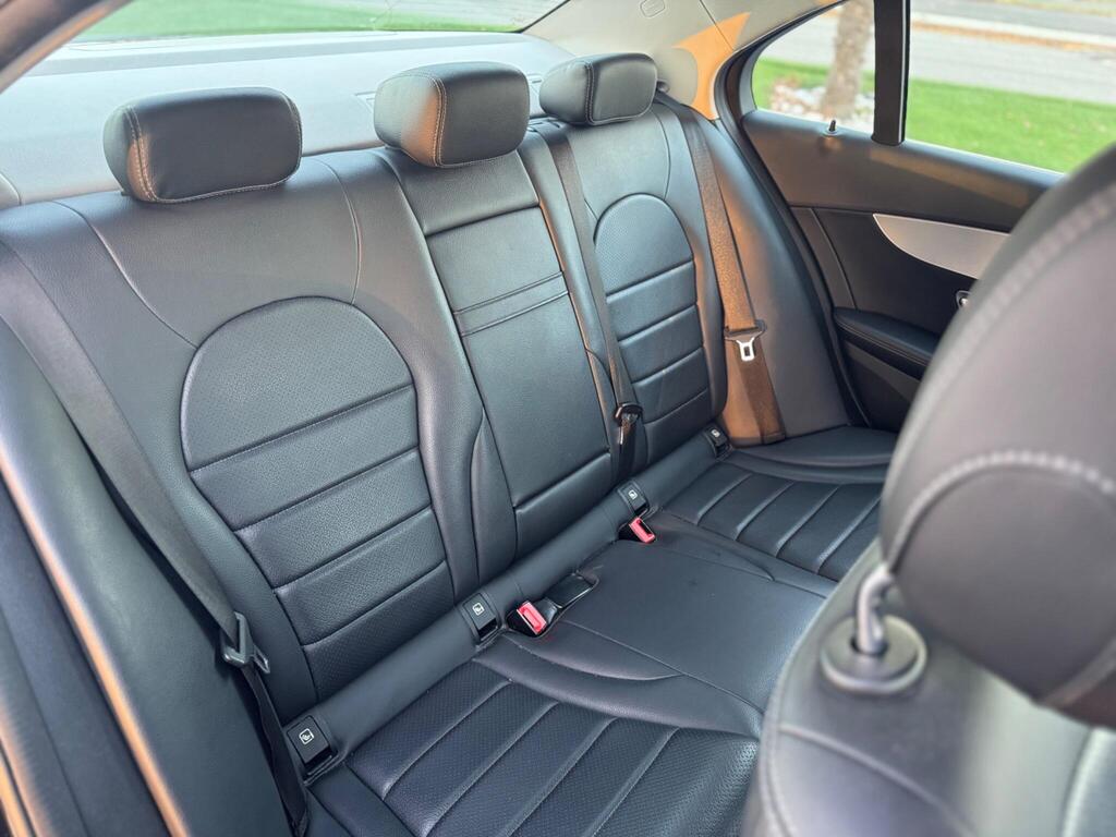 
								2018 Mercedes-Benz C Class Automatic Diesel full									