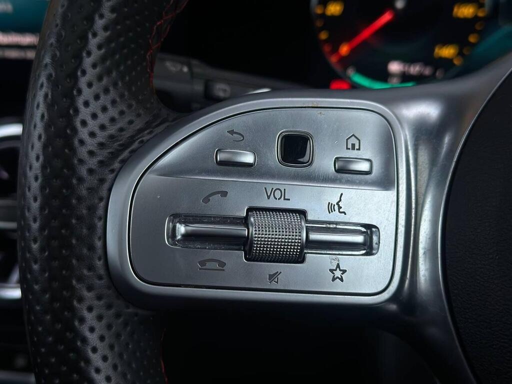 
								2021 Mercedes-Benz EQA EQA 250 66.5kWh AMG Line full									