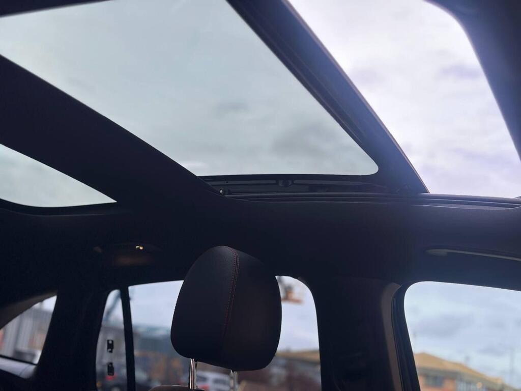 
								2021 Mercedes-Benz EQA EQA 250 66.5kWh AMG Line full									