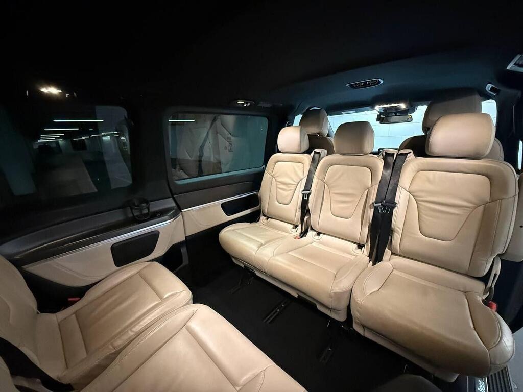 
								2023 Mercedes-Benz V Class 2.0 V300d AMG Line G-Tronic+ full									