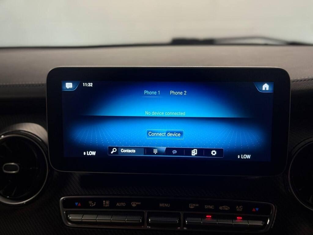 
								2023 Mercedes-Benz V Class 2.0 V300d AMG Line G-Tronic+ full									