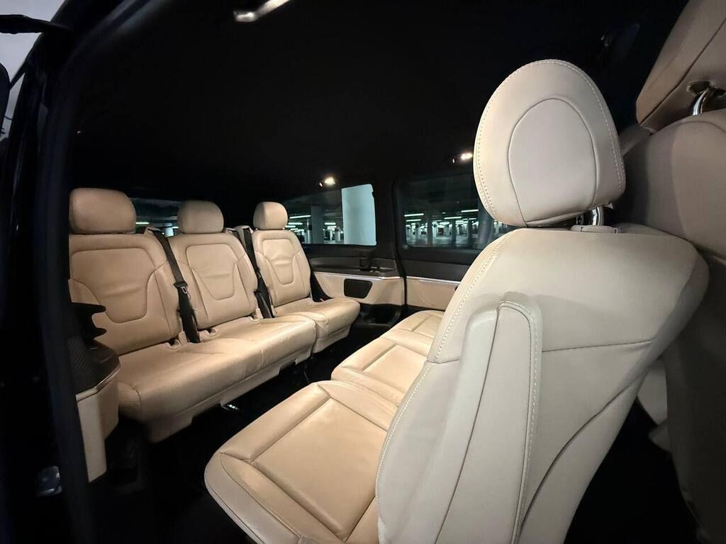 
								2023 Mercedes-Benz V Class 2.0 V300d AMG Line G-Tronic+ full									