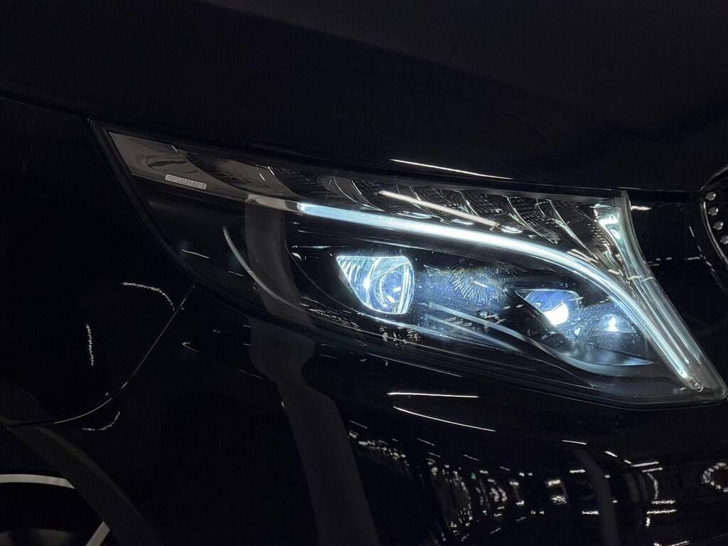 
								2023 Mercedes-Benz V Class 2.0 V300d AMG Line G-Tronic+ full									