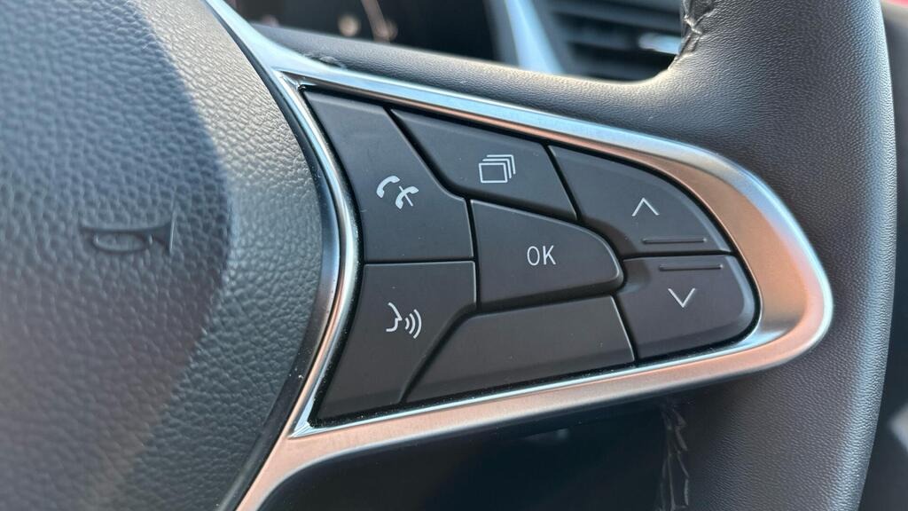 
								2023 Renault Captur 1.6 E-TECH evolution Auto full									