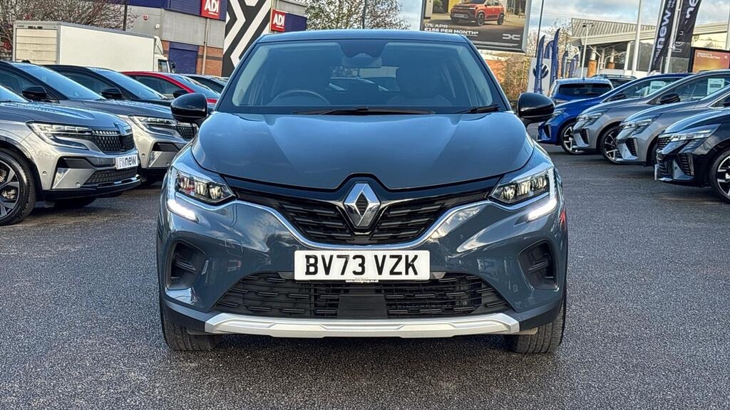 
								2023 Renault Captur 1.6 E-TECH evolution Auto full									