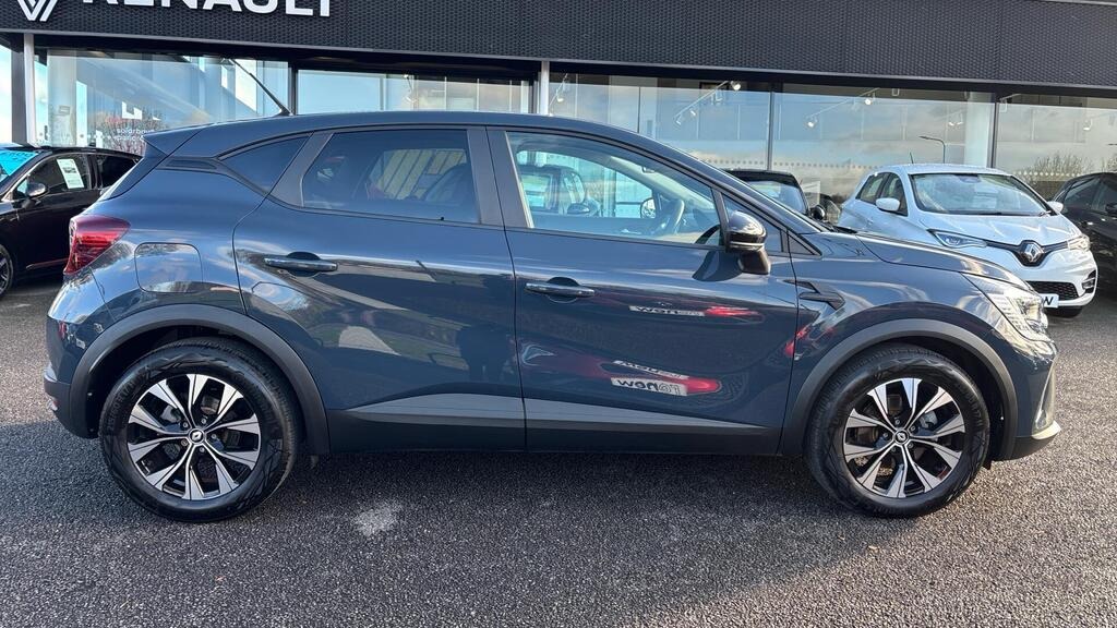 
								2023 Renault Captur 1.6 E-TECH evolution Auto full									