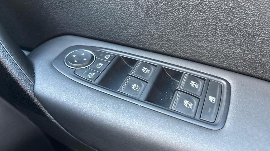 2023 Renault Captur 1.6 E-TECH evolution Auto