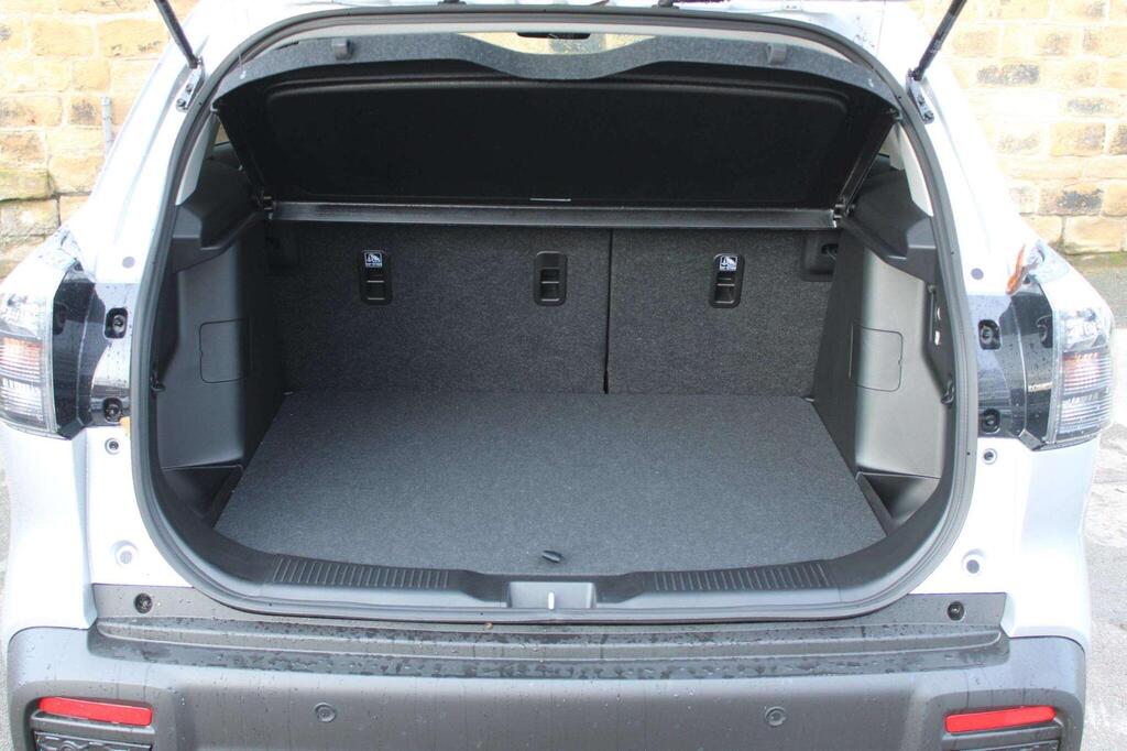 
								2025 Suzuki S-Cross 1.4 Boosterjet MHEV Motion full									