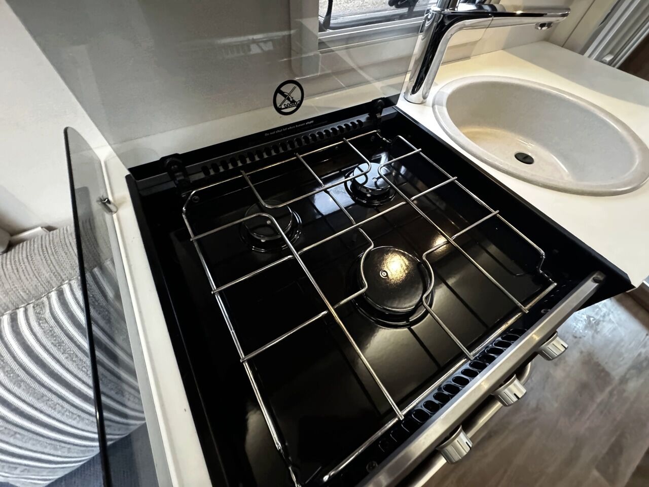 
								2017 Swift Escape 622 full									