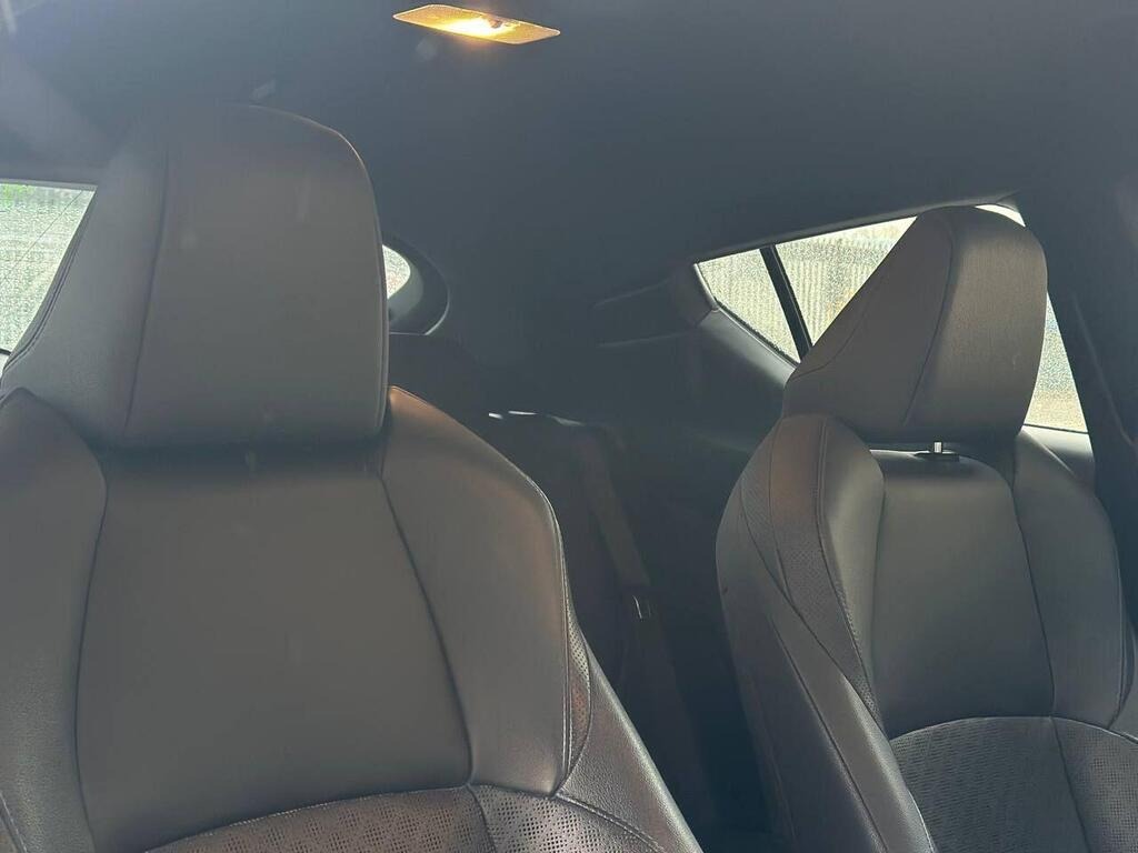 
								2021 Toyota C-HR 2.0 VVT-h Orange Edition CVT full									