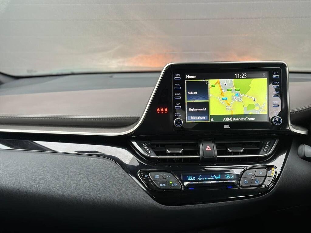 
								2021 Toyota C-HR 2.0 VVT-h Orange Edition CVT full									