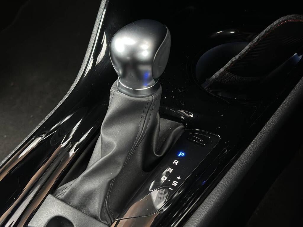 
								2021 Toyota C-HR 2.0 VVT-h Orange Edition CVT full									