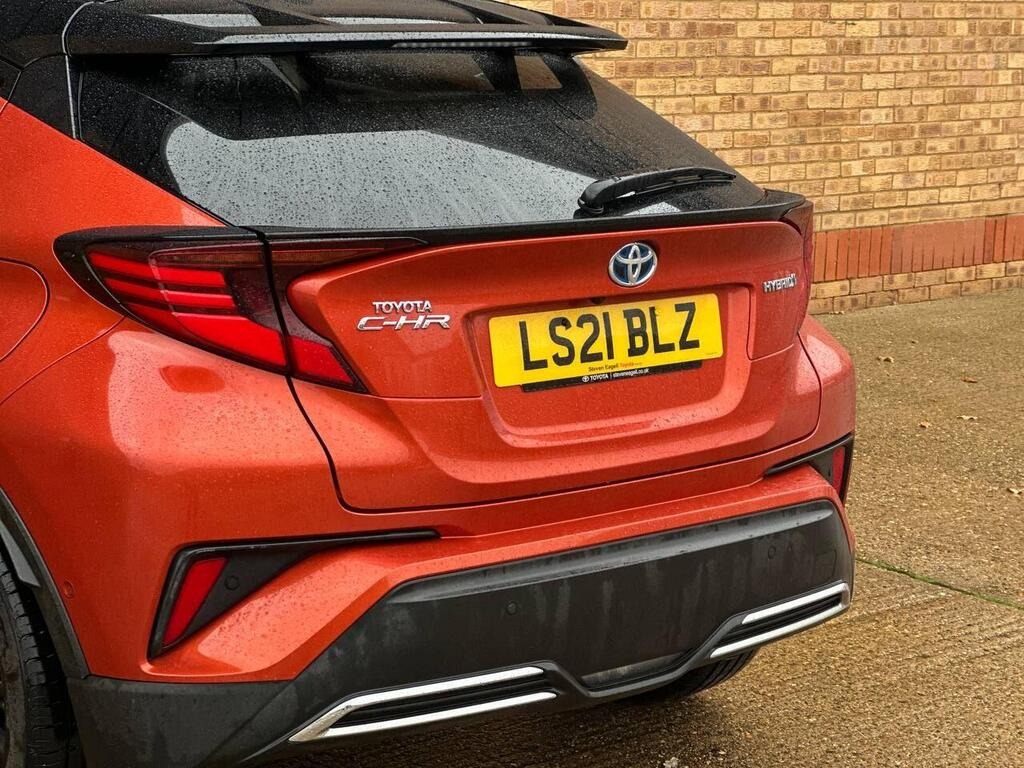 
								2021 Toyota C-HR 2.0 VVT-h Orange Edition CVT full									