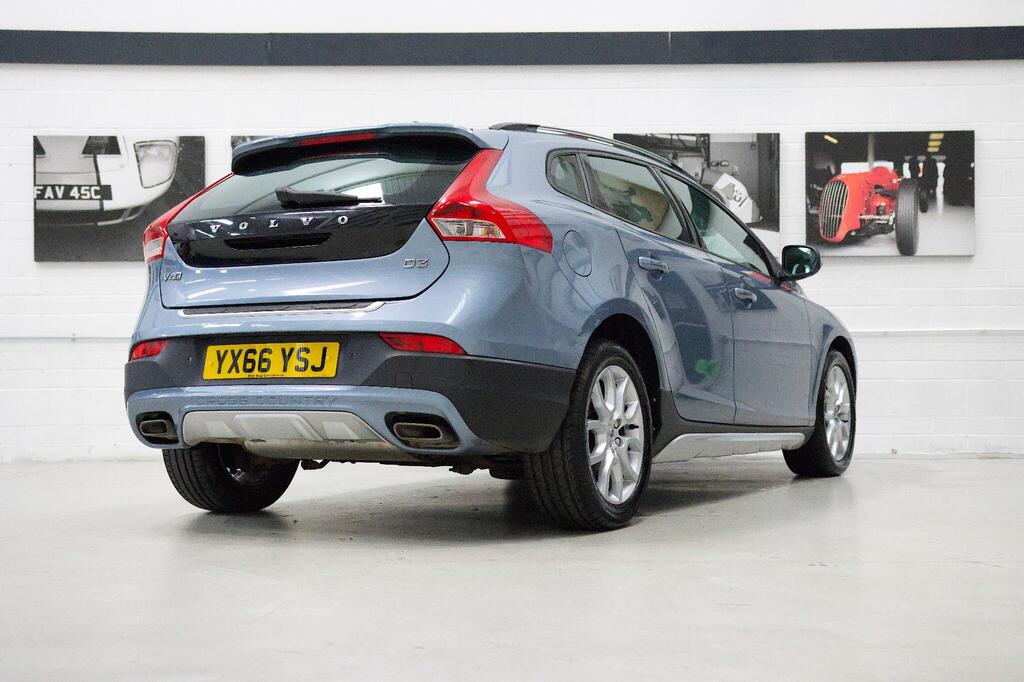 2016 Volvo V40 Cross Country 2.0 D3