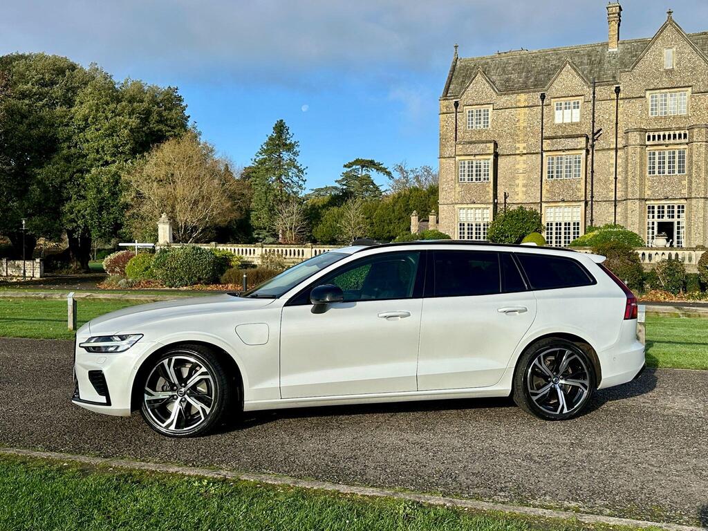 2022 Volvo V60 2.0h T6 Recharge 18.8kWh Ultimate Auto AWD