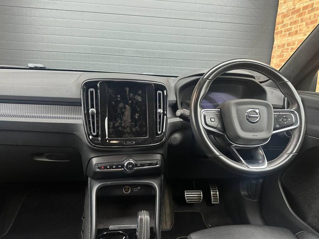 
								2021 Volvo XC40 Recharge Twin 78kWh Auto AWD full									