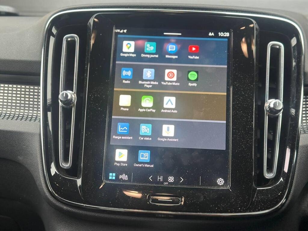 
								2021 Volvo XC40 Recharge Twin 78kWh Auto AWD full									