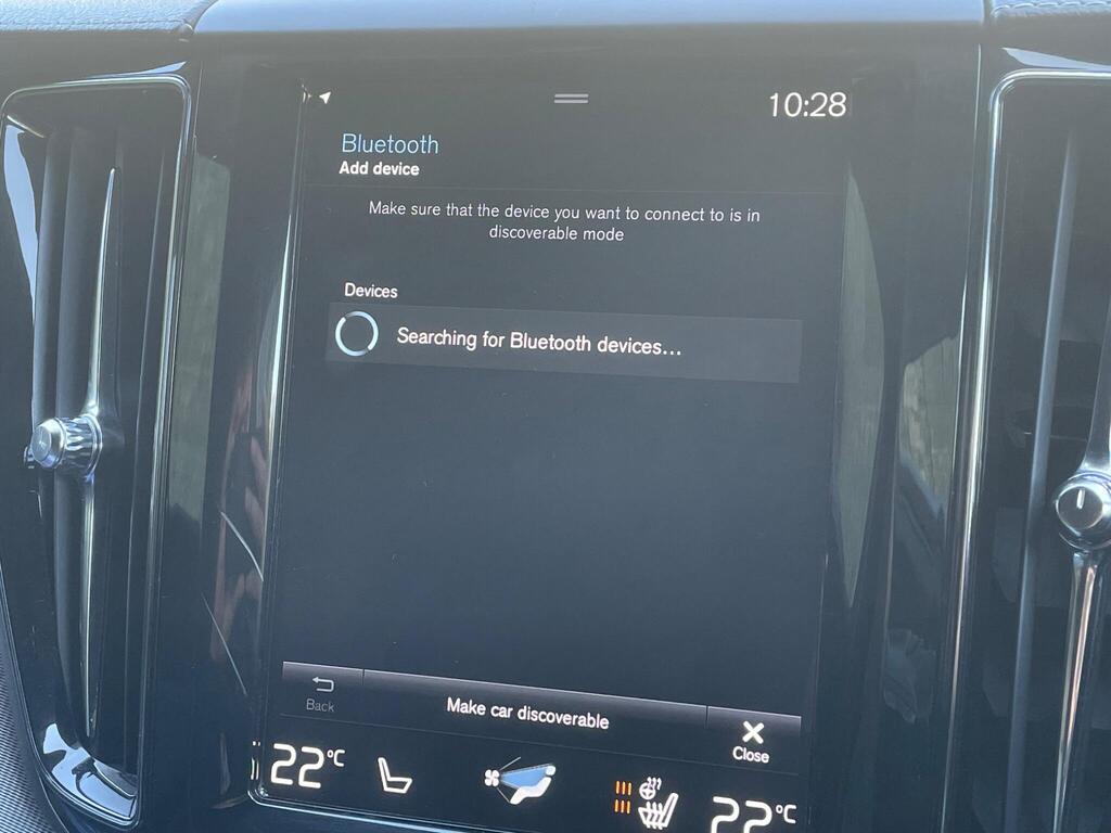 
								2020 Volvo XC60 2.0 B5 MHEV R-Design full									