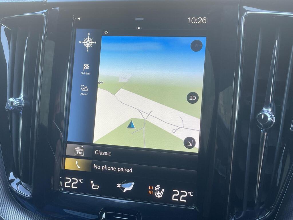 
								2020 Volvo XC60 2.0 B5 MHEV R-Design full									