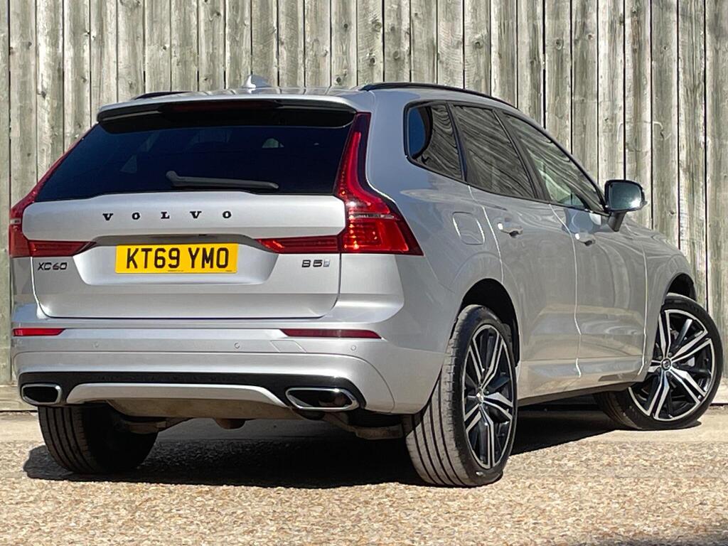 2020 Volvo XC60 2.0 B5 MHEV R-Design