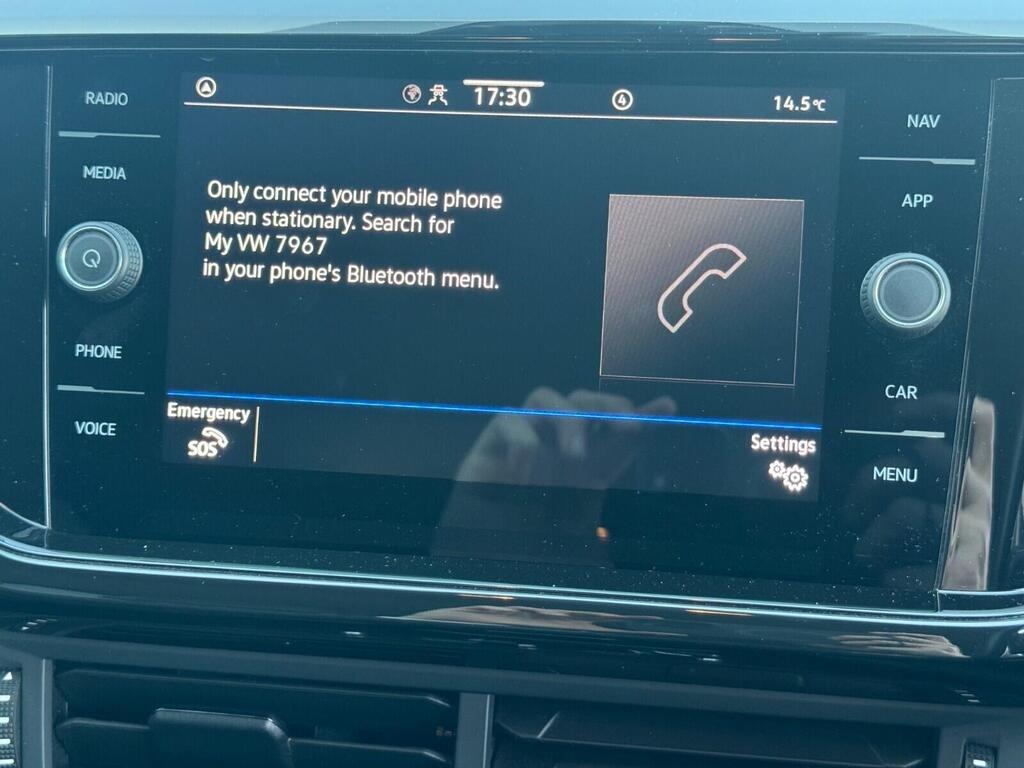 
								2021 Volkswagen T-Cross 1.0 TSI Black Edition full									