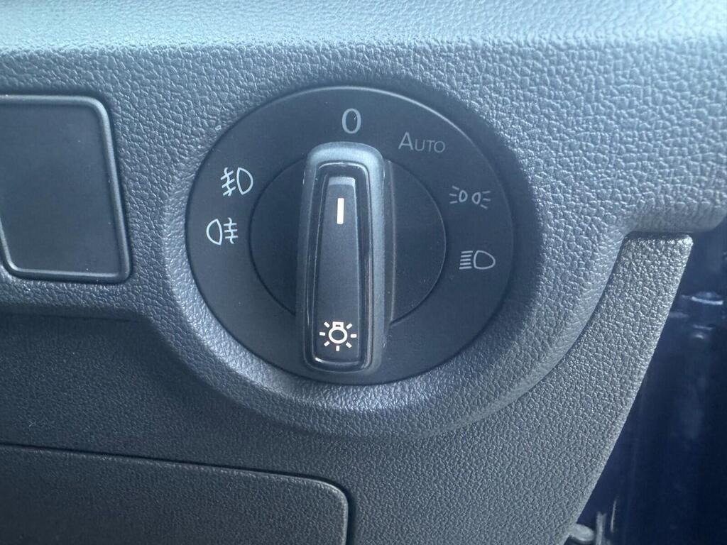 
								2021 Volkswagen T-Cross 1.0 TSI Black Edition full									