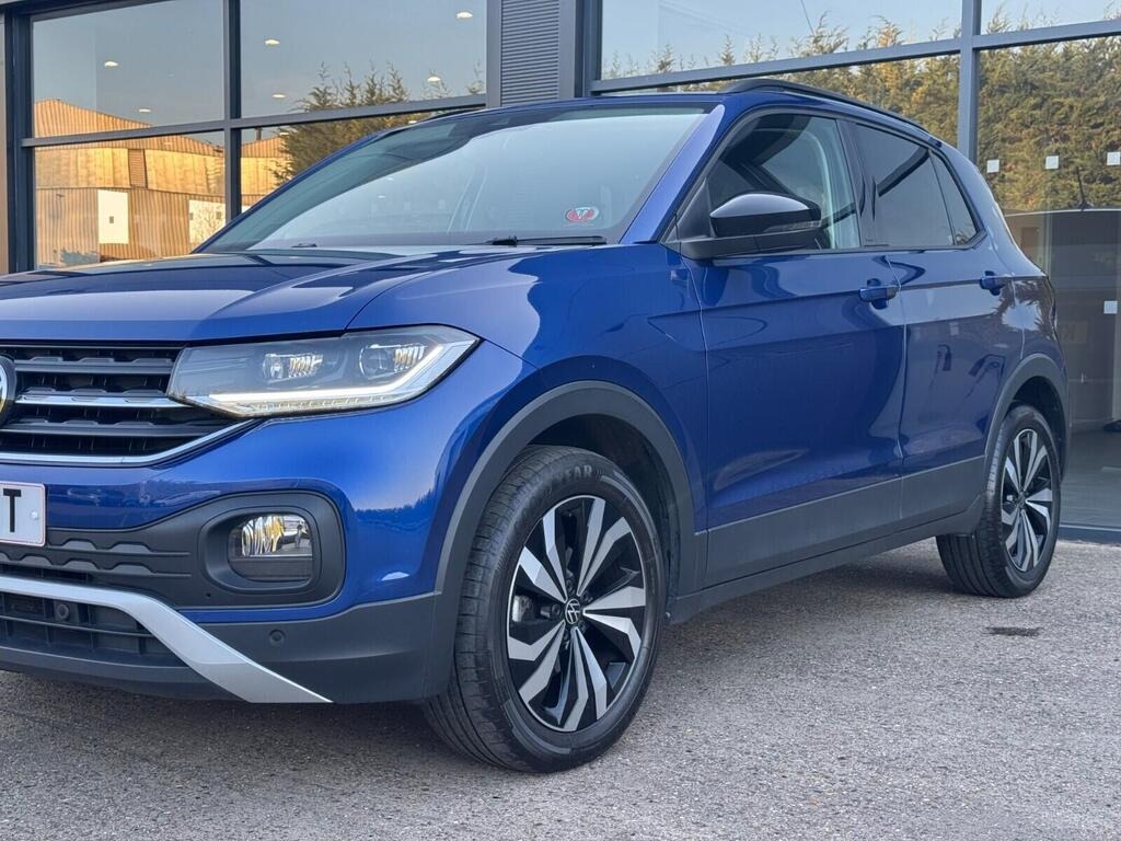 
								2021 Volkswagen T-Cross 1.0 TSI Black Edition full									