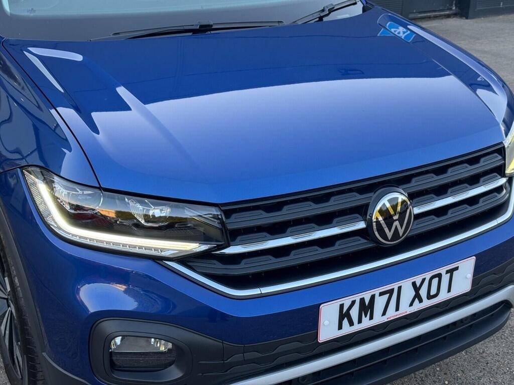 
								2021 Volkswagen T-Cross 1.0 TSI Black Edition full									