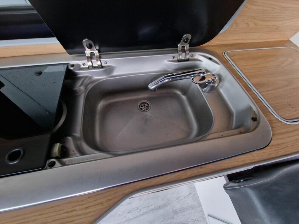 
								2024 Volkswagen Transporter 2.0 TDI 110 Highline full									