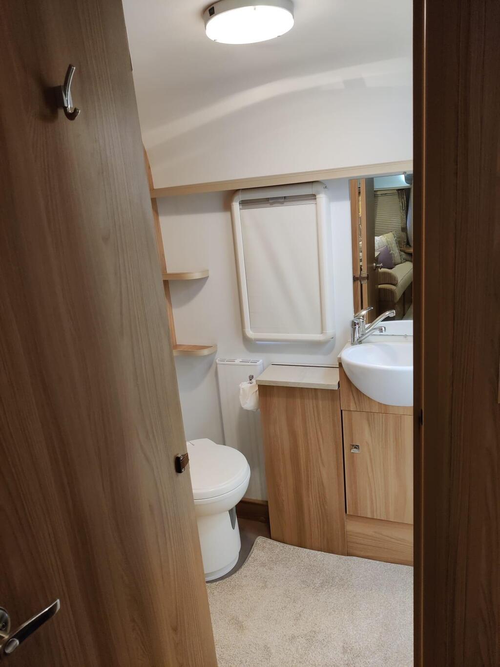 
								2016 Bailey Seville Unicorn 3 Berth 2 full									