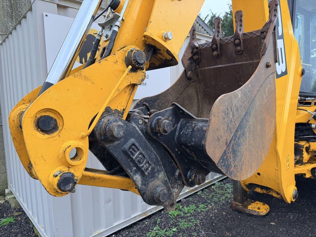 
								2021 JCB 3CX PRO full									